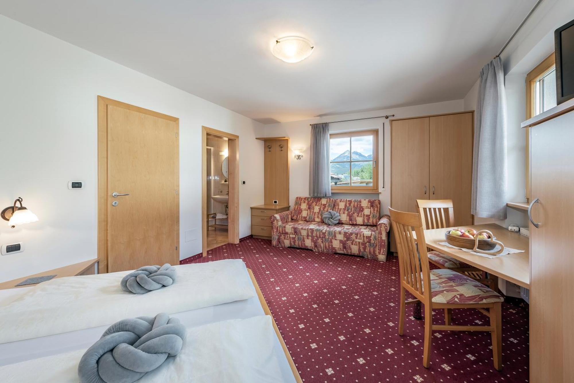 Trinnerhof- Hof Chalets Und Obsthof Mit Zimmer Natz-Schabs Exterior photo