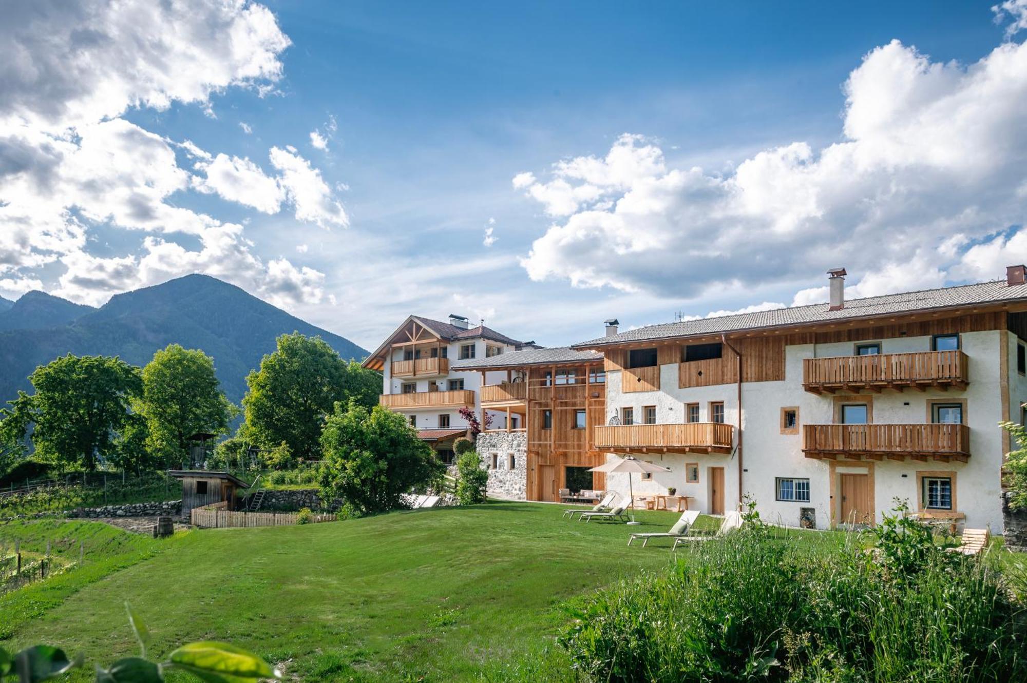 Trinnerhof- Hof Chalets Und Obsthof Mit Zimmer Natz-Schabs Exterior photo