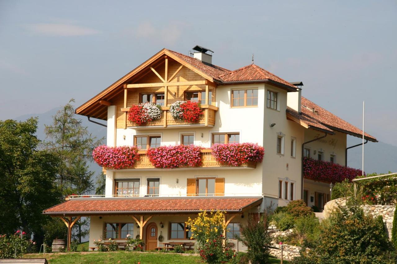 Trinnerhof- Hof Chalets Und Obsthof Mit Zimmer Natz-Schabs Exterior photo